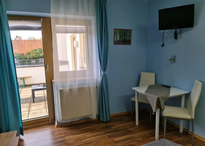 Neue Krone Hotel 2*